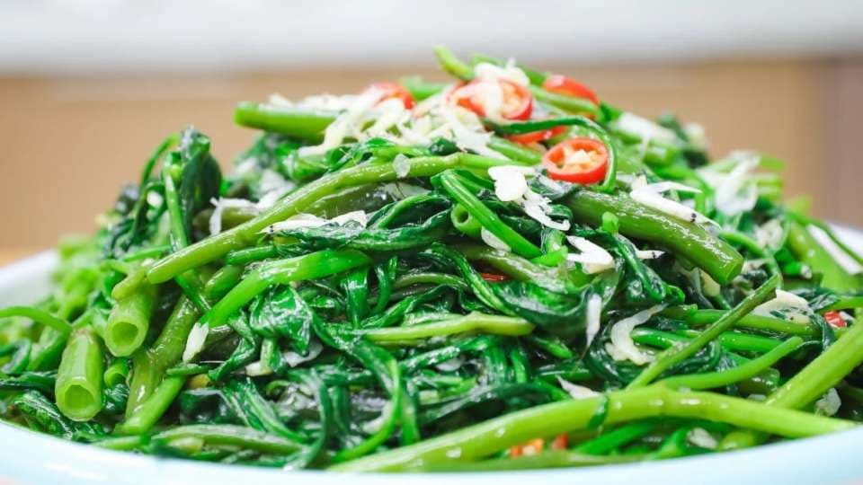 炝拌空心菜